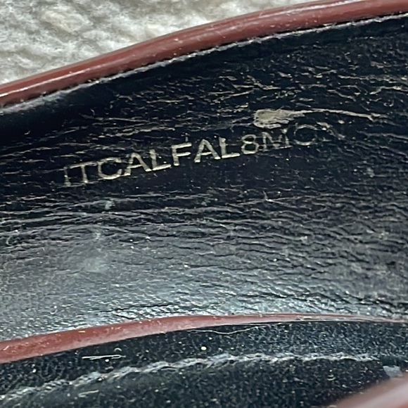 Burberry Peeptoe Ruffle Patent Leather Pumps Heels Burgundy Maroon Sz 39 - Picture 15 of 16